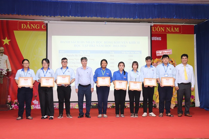 HÌNH ẢNH - Lễ tổng kết năm học 2023-2024