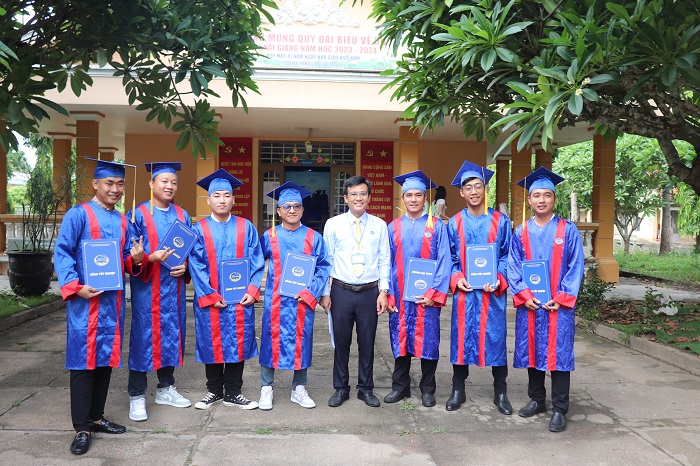 HÌNH ẢNH - Lễ tốt nghiệp TY27, DC12
