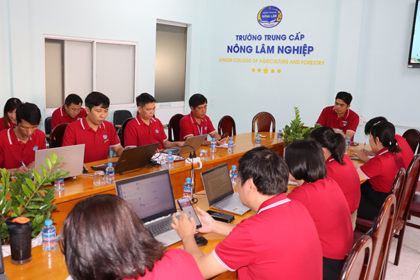 Chi bộ Trường Trung cấp Nông lâm nghiệp tổ chức họp chi bộ tháng 6 năm 2026